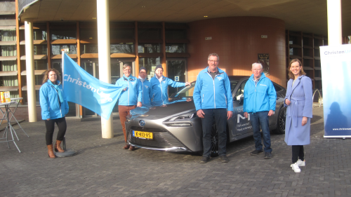 Met Stieneke en waterstof auto